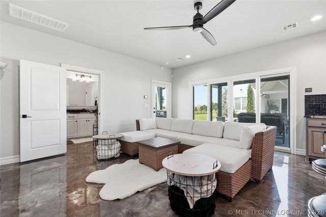 17525 S 71st East Avenue, Bixby, OK 74008