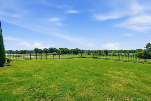 17525 S 71st East Avenue, Bixby, OK 74008