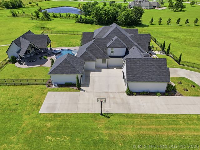 17525 S 71st East Avenue, Bixby, OK 74008