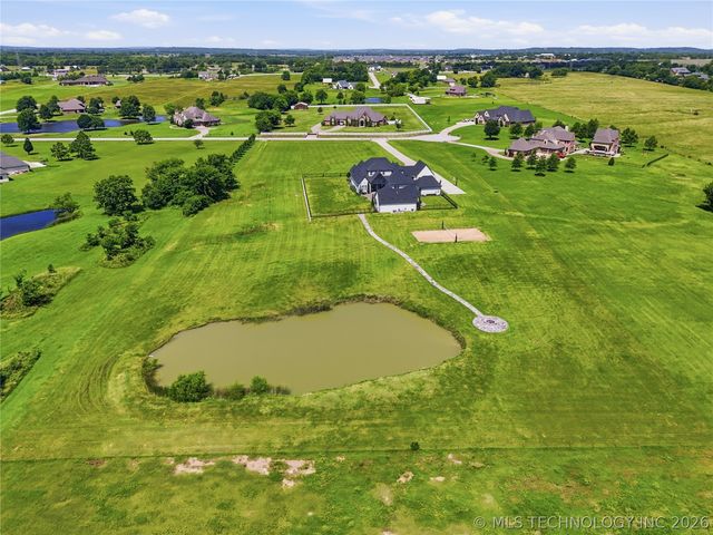 17525 S 71st East Avenue, Bixby, OK 74008