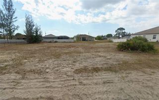 1902 NW 21st PL, Cape Coral, FL 33993