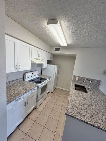 2210 GRAND CAYMAN COURT 1738, Kissimmee, FL 34741