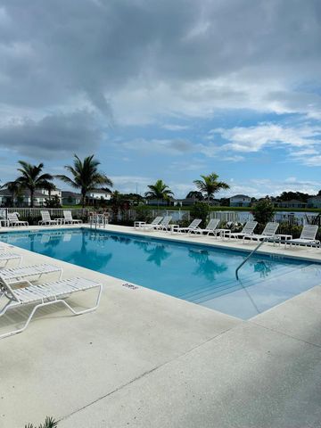 715 Pomegranate Place, Fort Pierce, FL 34981