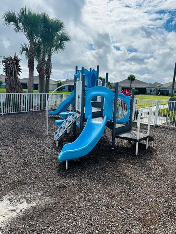 715 Pomegranate Place, Fort Pierce, FL 34981