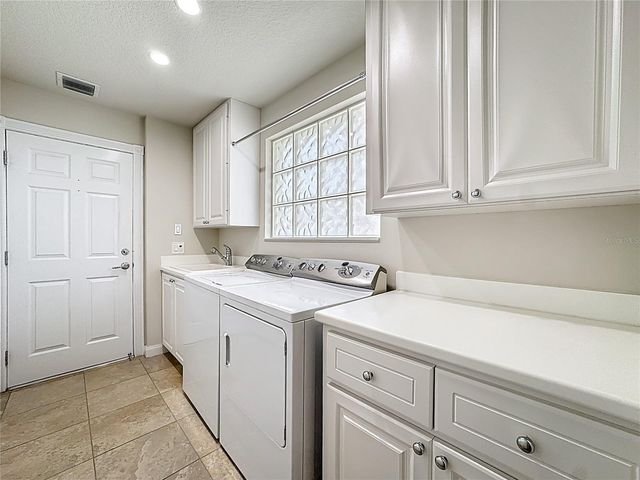 11777 FAN TAIL LANE, Orlando, FL 32827