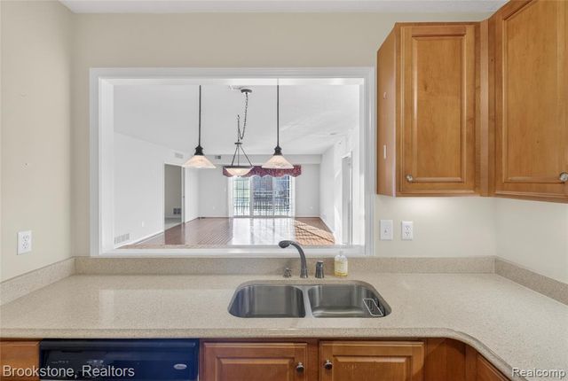 2112 Country Club Drive, Saint Clair Shores, MI 48082