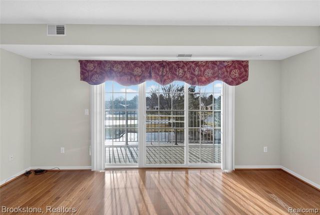 2112 Country Club Drive, Saint Clair Shores, MI 48082