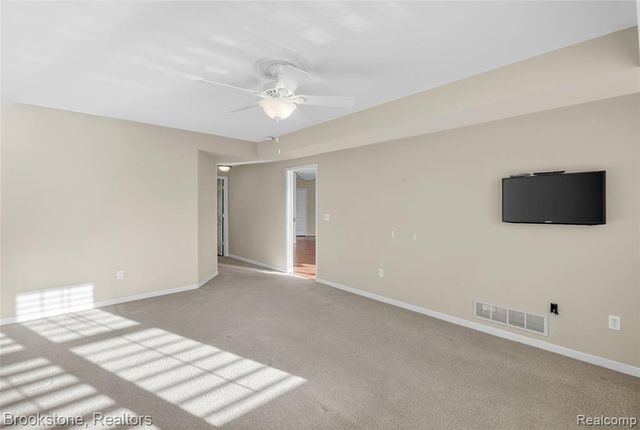 2112 Country Club Drive, Saint Clair Shores, MI 48082