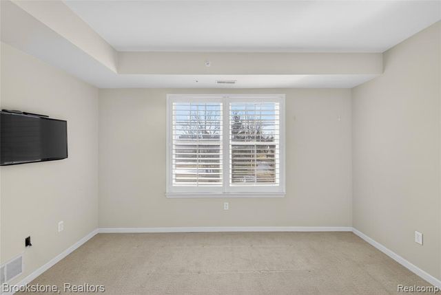 2112 Country Club Drive, Saint Clair Shores, MI 48082