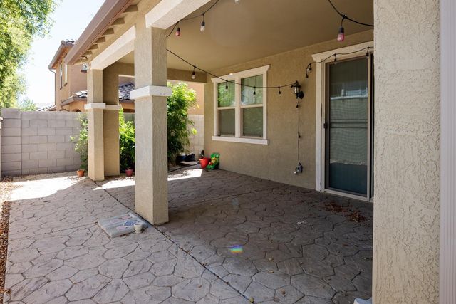 241 E Roadrunner Drive, Chandler, AZ 85286