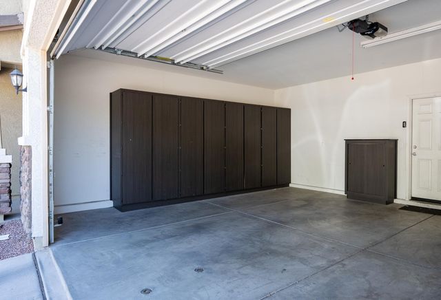 241 E Roadrunner Drive, Chandler, AZ 85286