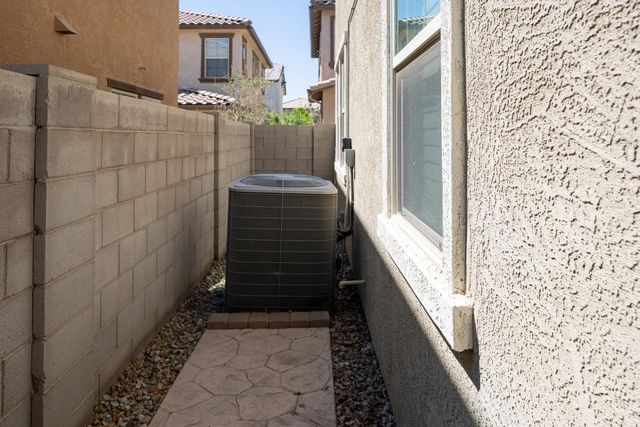 241 E Roadrunner Drive, Chandler, AZ 85286