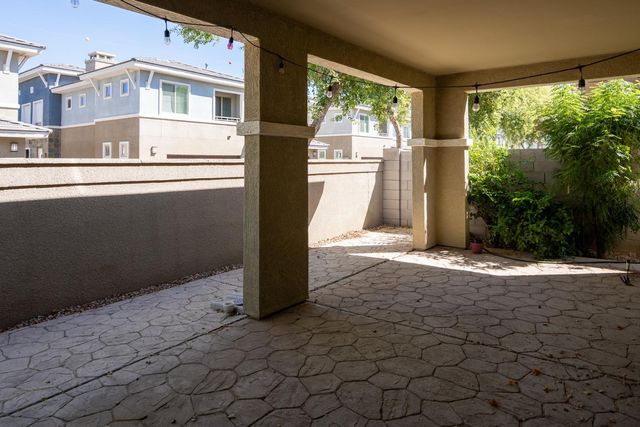 241 E Roadrunner Drive, Chandler, AZ 85286