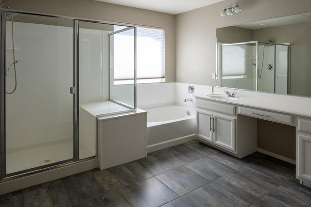 241 E Roadrunner Drive, Chandler, AZ 85286