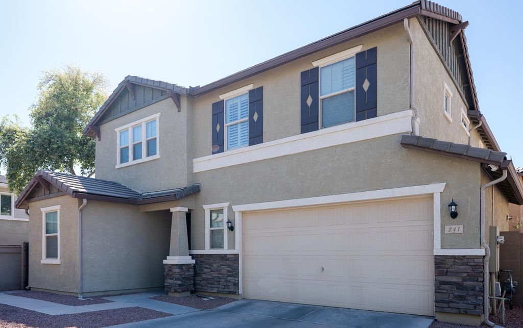 241 E Roadrunner Drive, Chandler, AZ 85286
