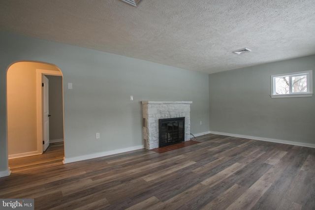 99 E PERRY ST, Enola, PA 17025