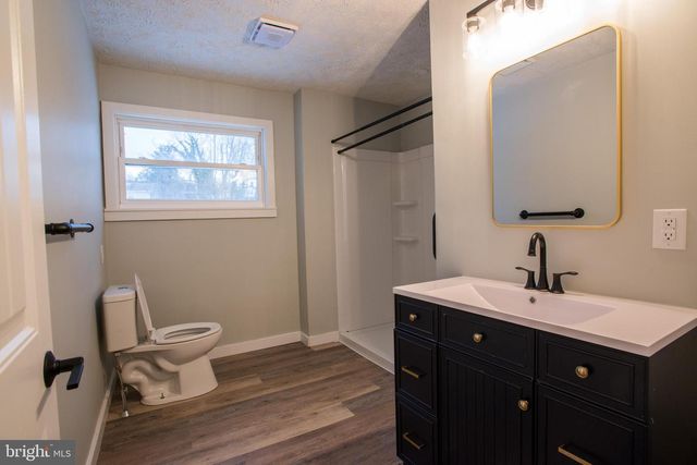 99 E PERRY ST, Enola, PA 17025