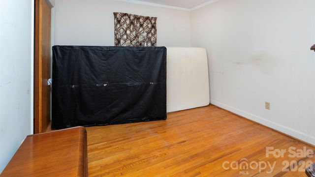 3008 Oakwood Drive, Charlotte, NC 28269