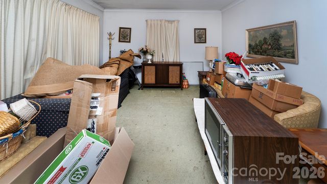 3008 Oakwood Drive, Charlotte, NC 28269