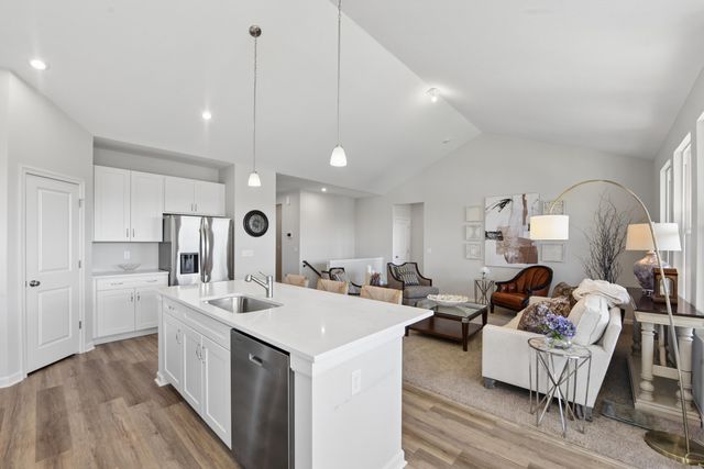 802 Bluestem Ridge Drive, Alexandria, KY 41001