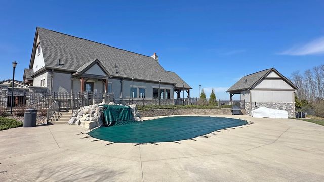 802 Bluestem Ridge Drive, Alexandria, KY 41001