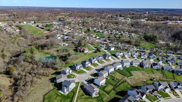 802 Bluestem Ridge Drive, Alexandria, KY 41001