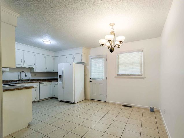 129 Pisgah Drive, Spartanburg, SC 29303