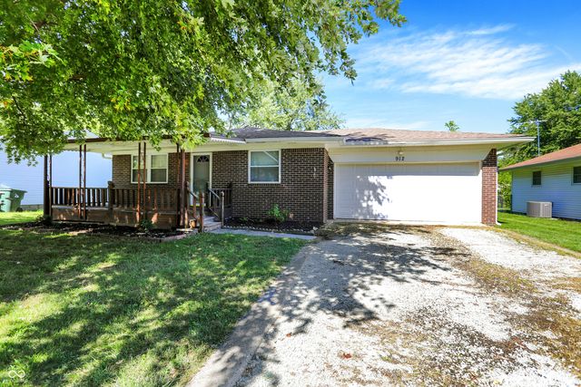 912 W 6th Street, Greenfield, IN 46140