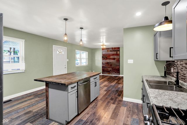 912 W 6th Street, Greenfield, IN 46140