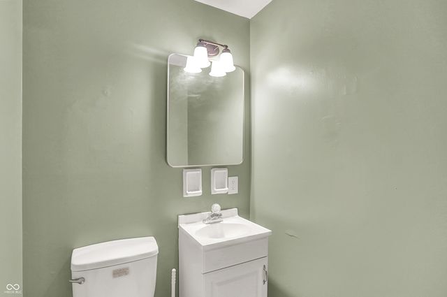 912 W 6th Street, Greenfield, IN 46140