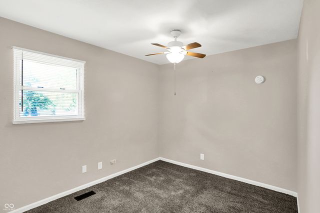 912 W 6th Street, Greenfield, IN 46140