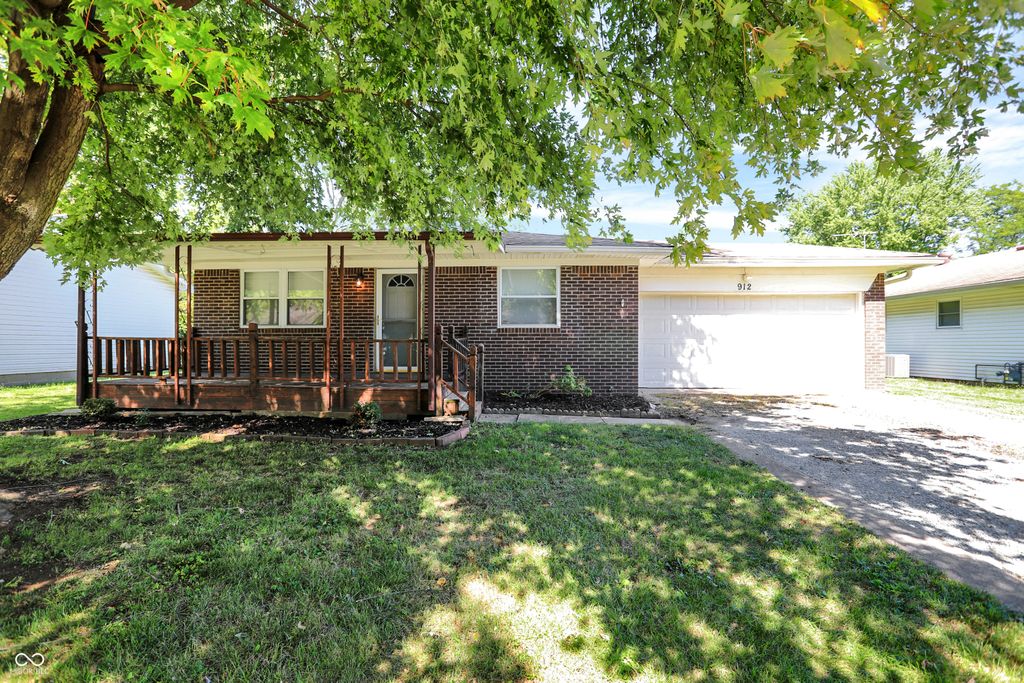 912 W 6th Street, Greenfield, IN 46140