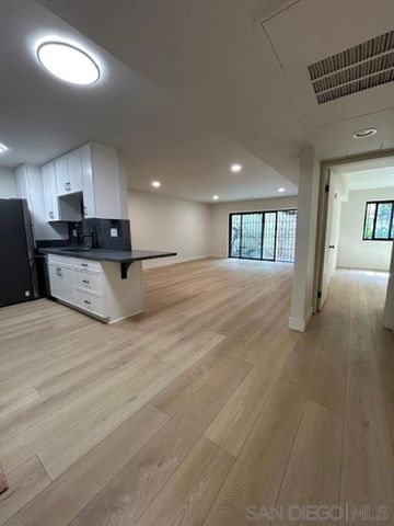 811 W Nutmeg 102, San Diego, CA 92103