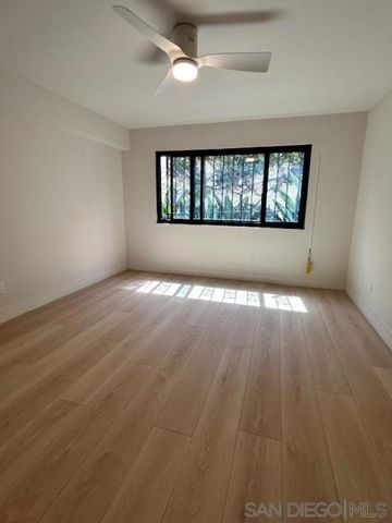 811 W Nutmeg 102, San Diego, CA 92103
