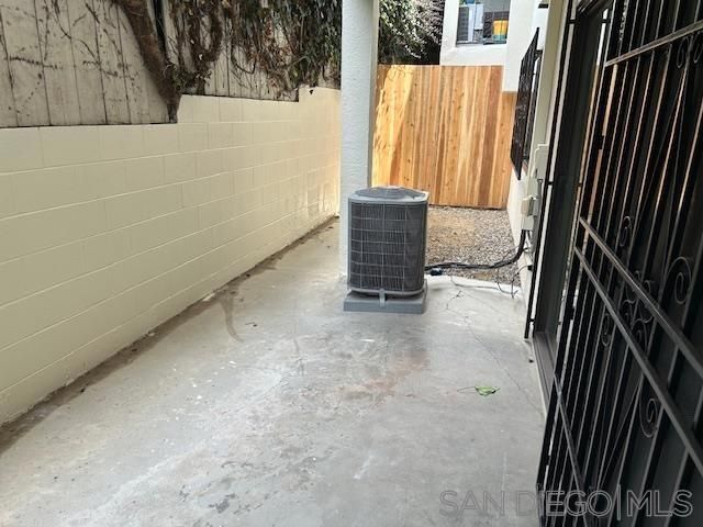 811 W Nutmeg 102, San Diego, CA 92103
