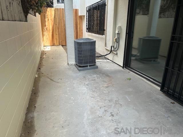 811 W Nutmeg 102, San Diego, CA 92103