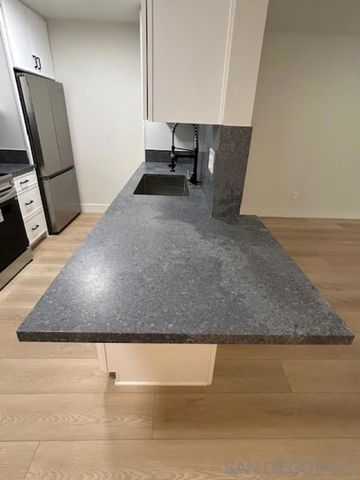 811 W Nutmeg 102, San Diego, CA 92103
