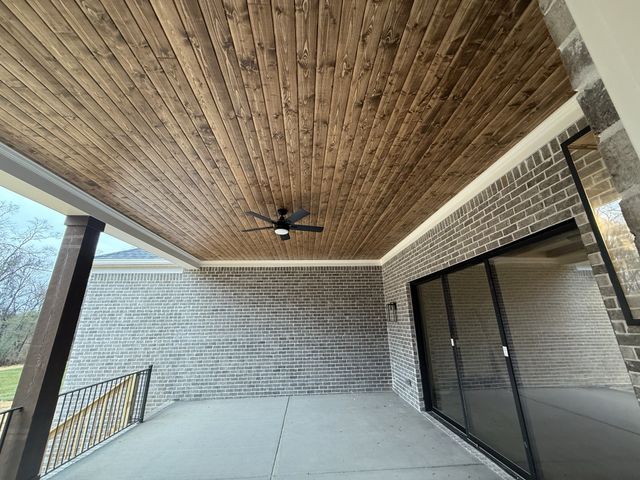 5700 Nola Dr, Arrington, TN 37014