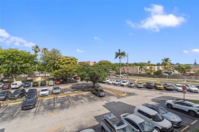 2055 SW 122nd Ave 326, Miami, FL 33175