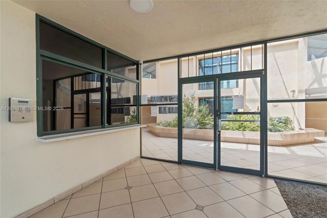2055 SW 122nd Ave 326, Miami, FL 33175