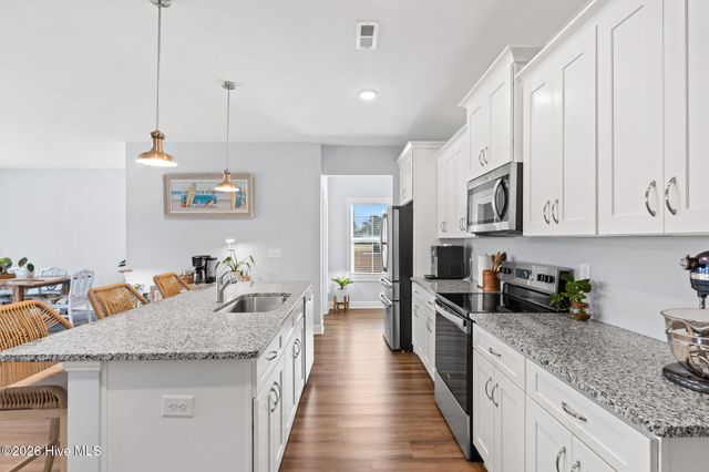 1664 Star Cross Drive SW, Shallotte, NC 28470