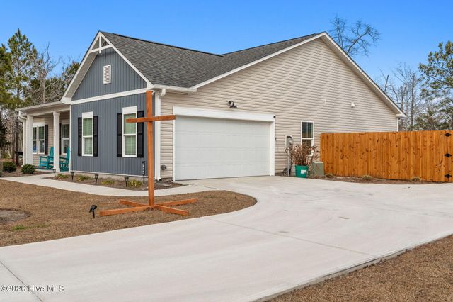 1664 Star Cross Drive SW, Shallotte, NC 28470