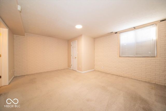 8444 Hague Road 20, Indianapolis, IN 46256