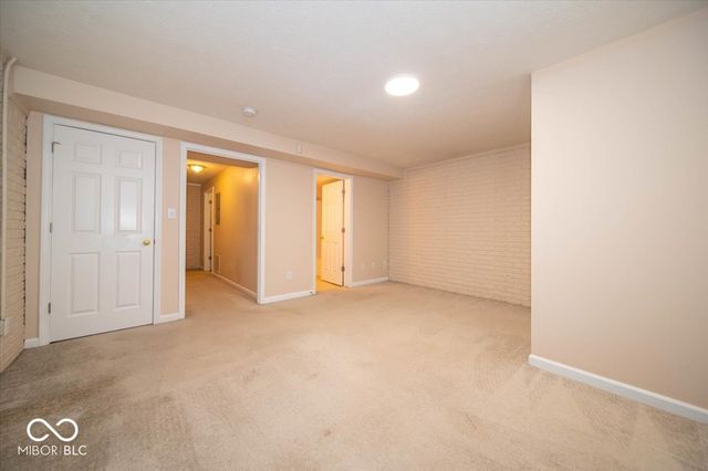 8444 Hague Road 20, Indianapolis, IN 46256