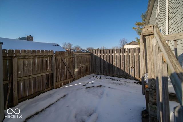 8444 Hague Road 20, Indianapolis, IN 46256