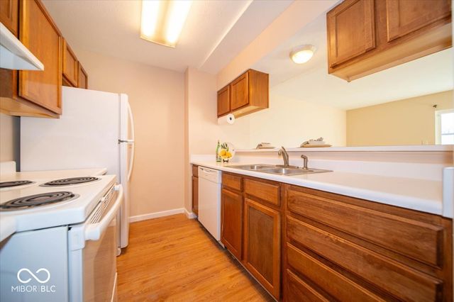 8444 Hague Road 20, Indianapolis, IN 46256