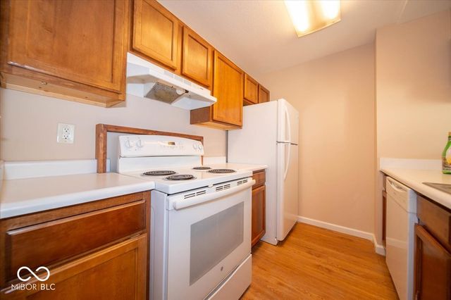 8444 Hague Road 20, Indianapolis, IN 46256