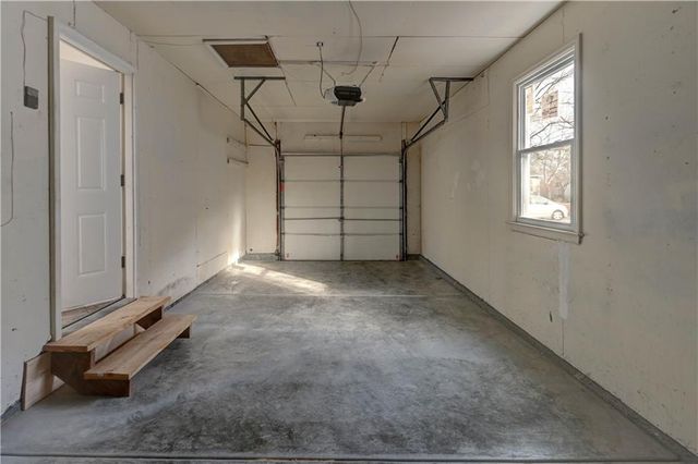 13310 Donnelly Avenue, Grandview, MO 64030