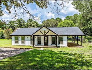 161 Lakeway Circle, Trinity, TX 75862