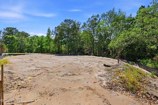 575 Riverwood Drive SE, Bolivia, NC 28422
